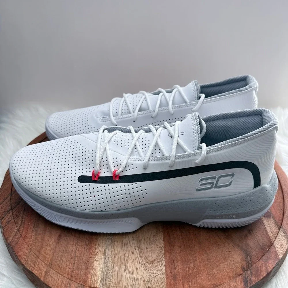 Under Armour Curry 3ZerO 3 Basketball 